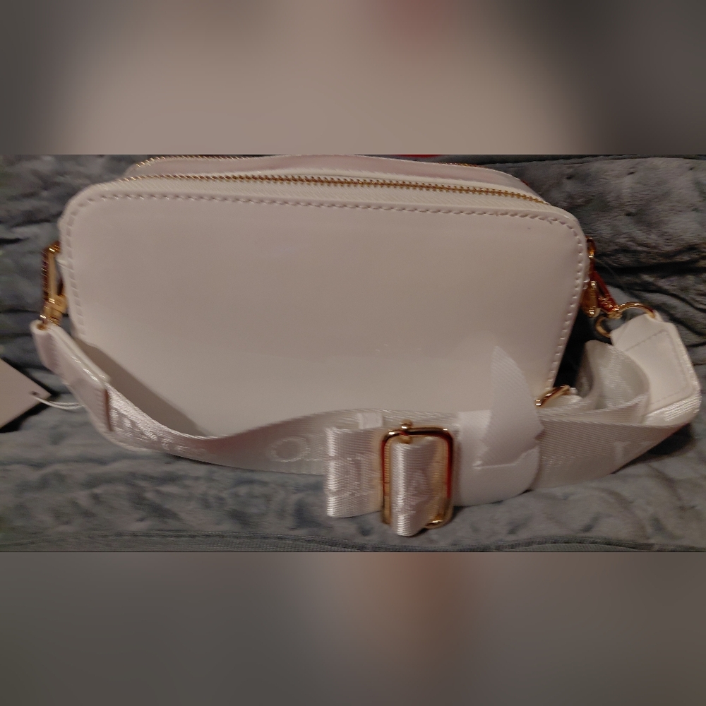 NWT Valentino Orlandi White and Gold Crossbody Bag - Picture 2 of 6